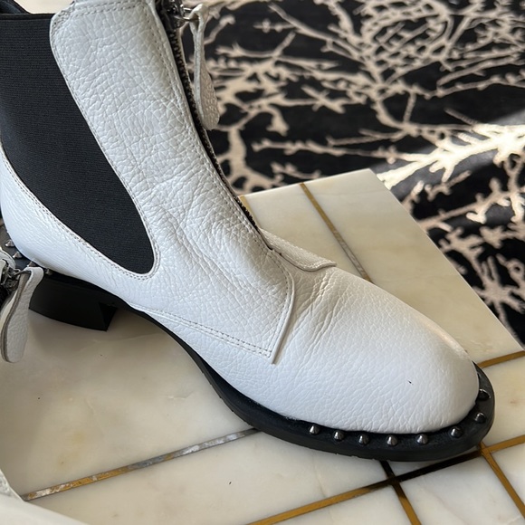 Ladies Roamer leather boot - Picture 2 of 2